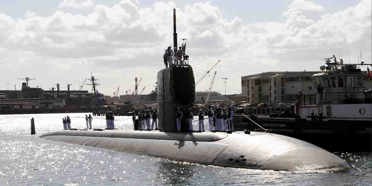 米原子力潜水艦「グリーンヴィル」、9月9日に沖泊で横須賀へ入出港