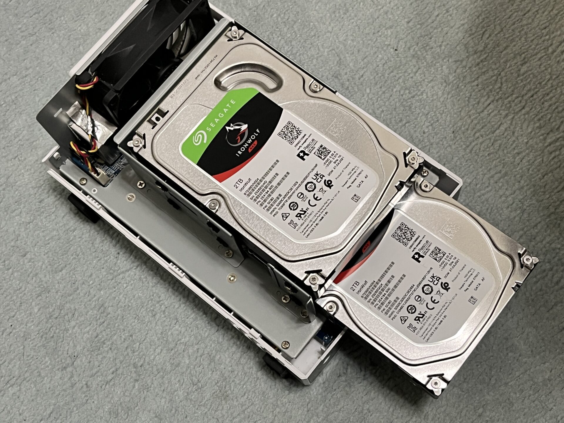 解説】SynologyのNAS DS220jとDS223jのHDDの交換方法｜ふくちゃんのブログ