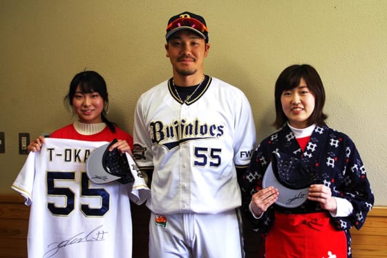 オリT-岡田に「お茶出し」がミッション!? 宮崎で実現した「T-お茶だ