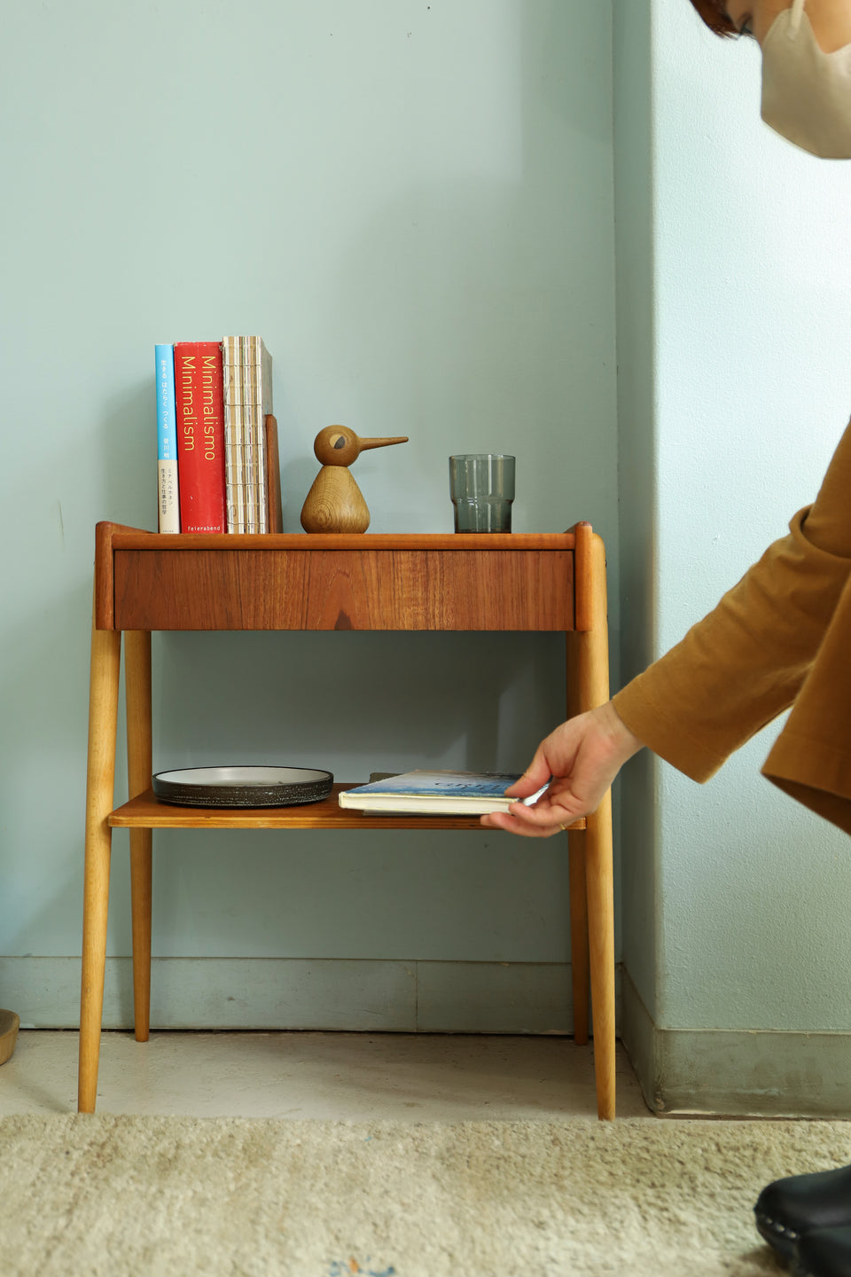 スウェーデンヴィンテージ ベッドサイドテーブル サイドチェスト 北欧