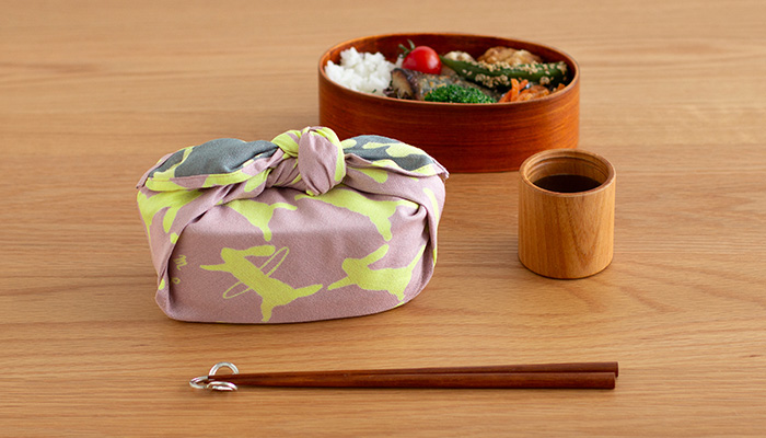 50 ミナ ペルホネン 両面 run run run グレー/ピンク | ふろしき むす